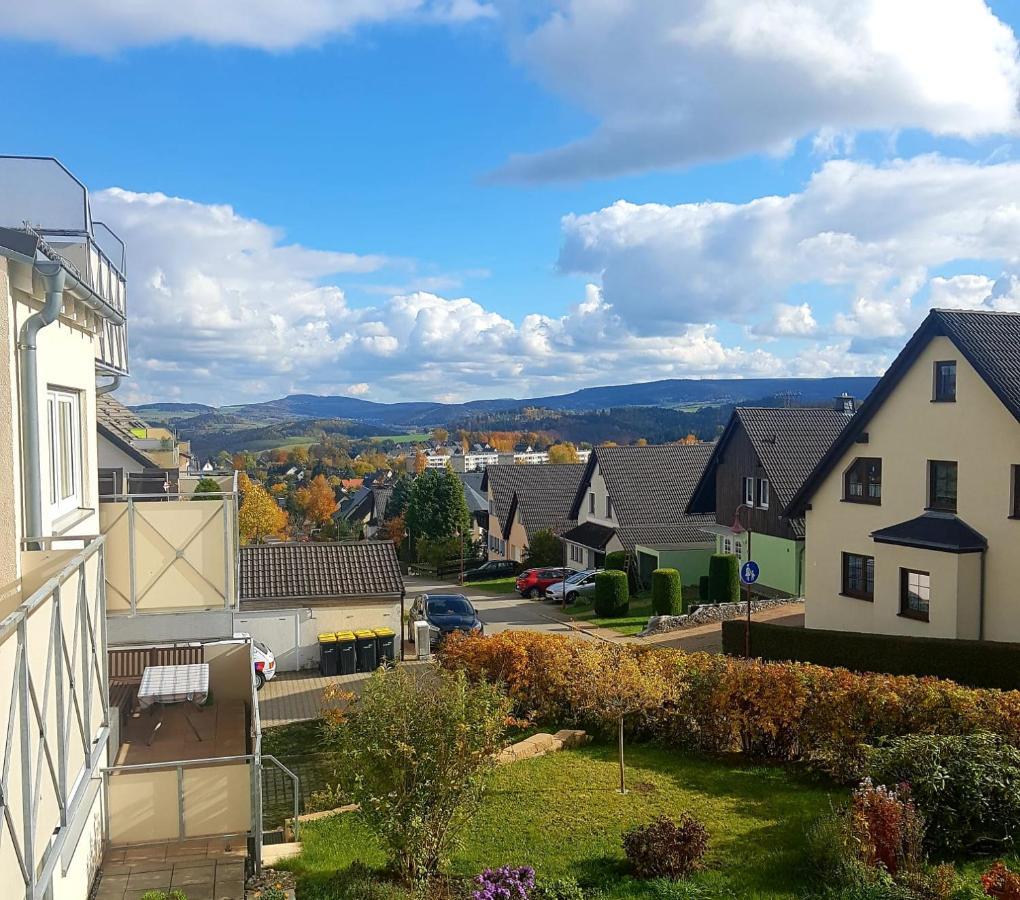 Modernes Apartment Im Gruenen I Balkon I Wlan I Stellplatz Шварценберг Екстериор снимка